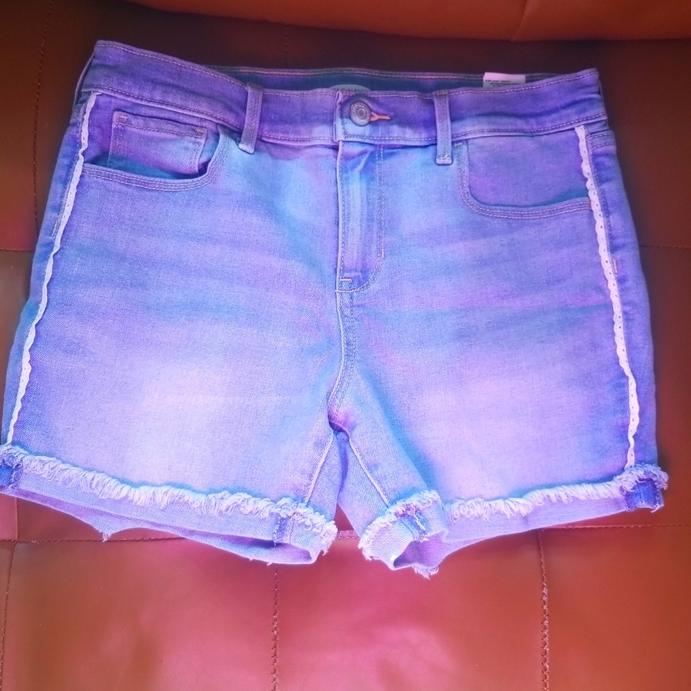OLD NAVY LACE & JEAN SHORTS.